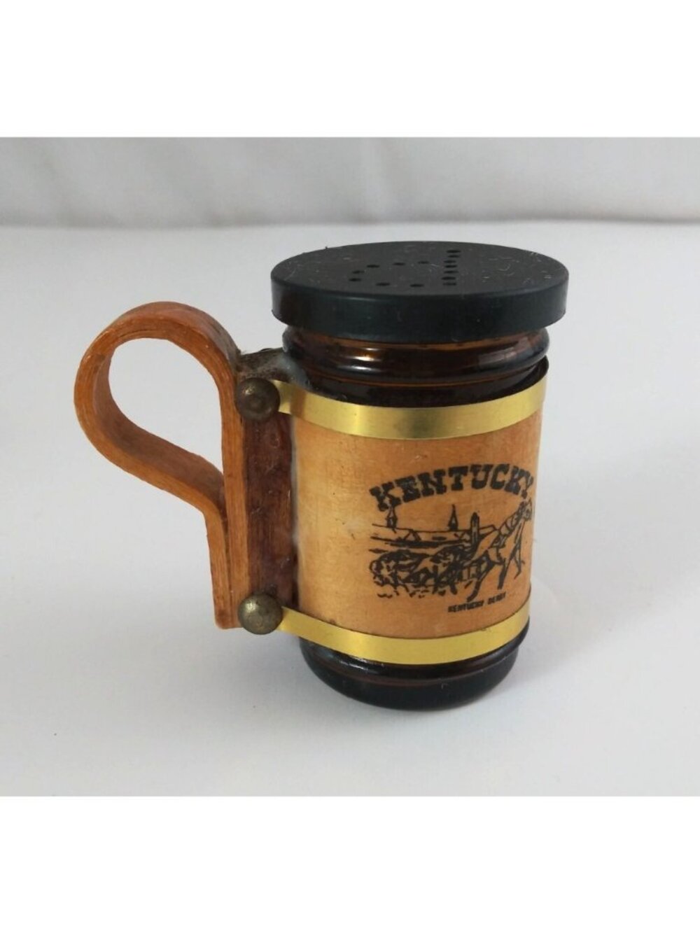 Kentucky Derby Amber Glass & Wooden Souvenir 2.5" Salt & Pepper Shakers - Picture 10 of 13